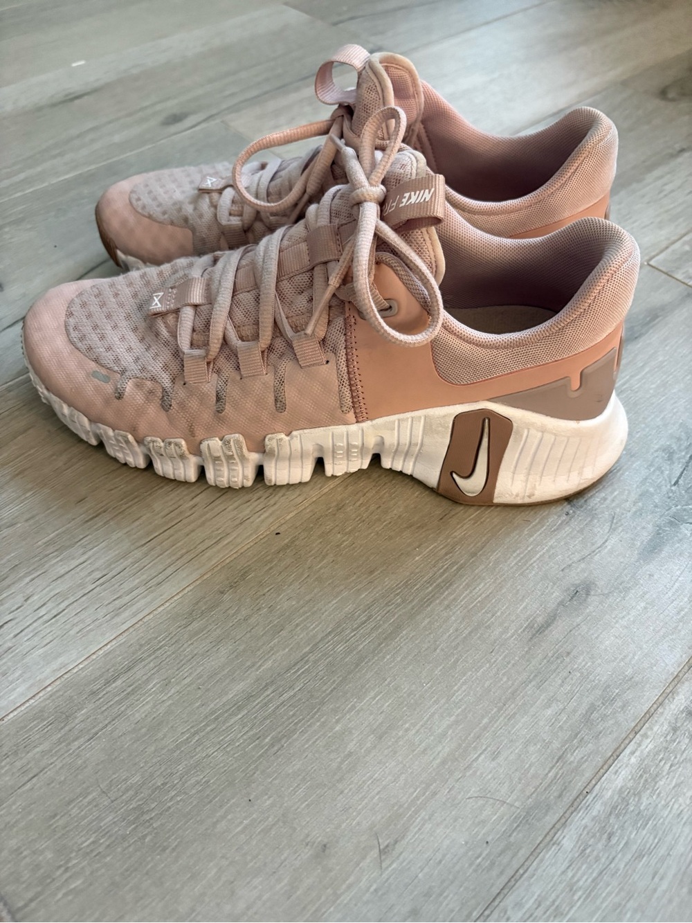 Nike Free Run 5.0 Athletic Shoes Pink & White US 8
